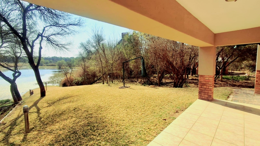 4 Bedroom Property for Sale in Boschenvaal River Front Lodges Free State